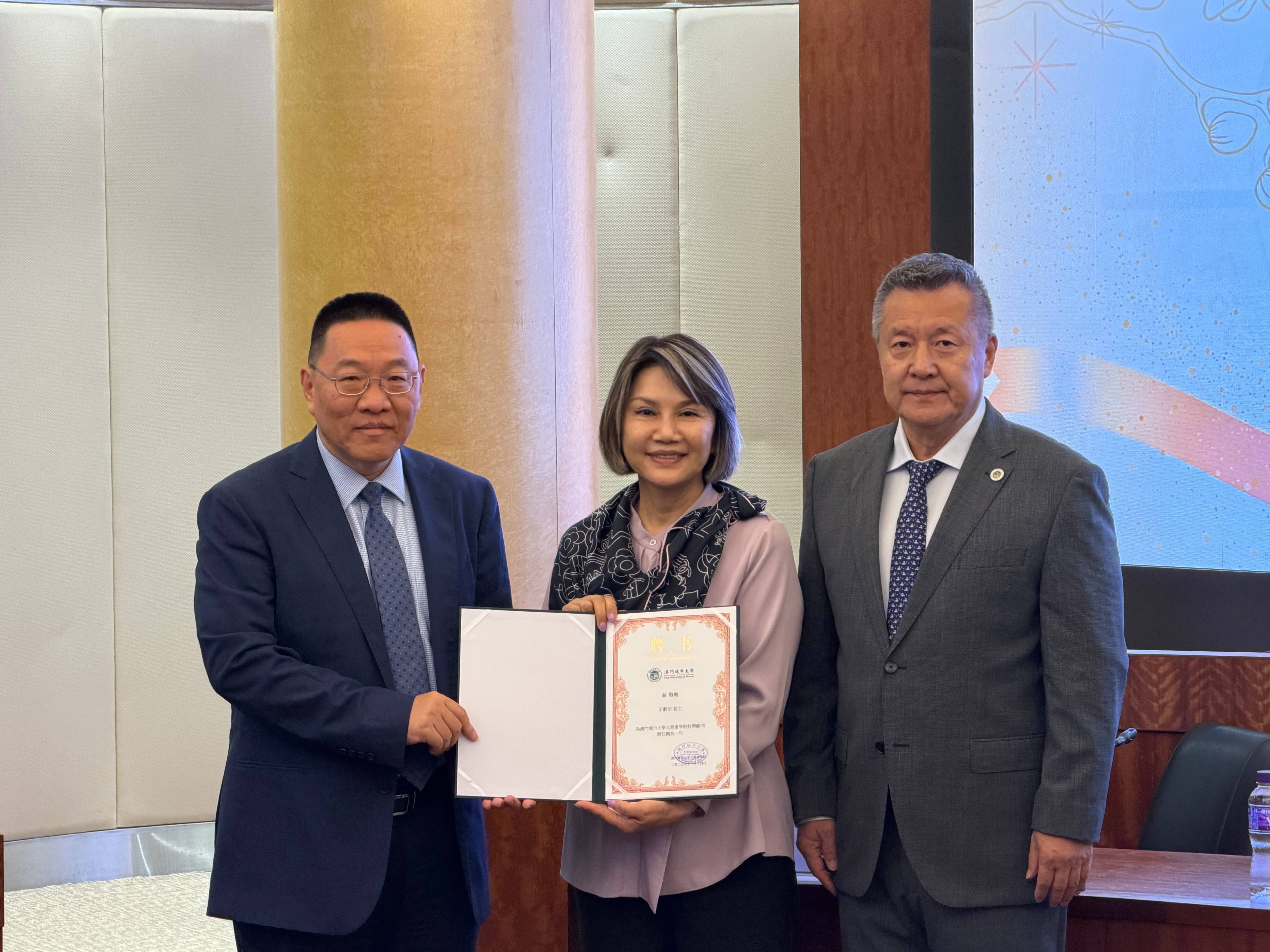 1763346299874553.jpg freecompress-微信圖片_20251117095423.jpg